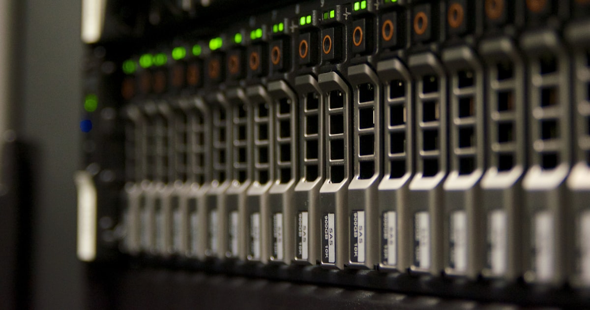 VPS vs Dedicated Server: Where the Real Breakpoint Is